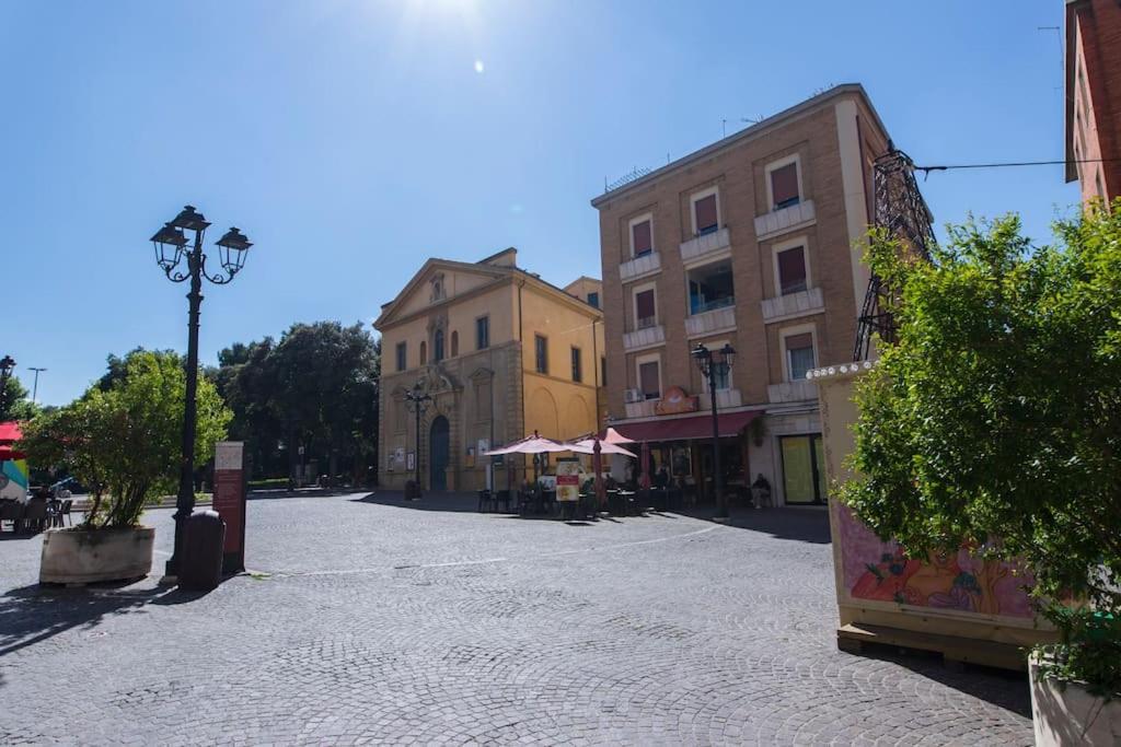 Pitty Home A Pesaro Zona Centro E Mare By Yohome Exteriör bild